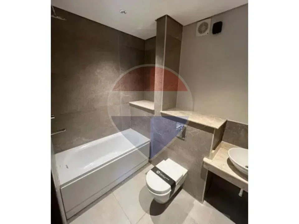 Apartment in a prime location and view -Zed Towers