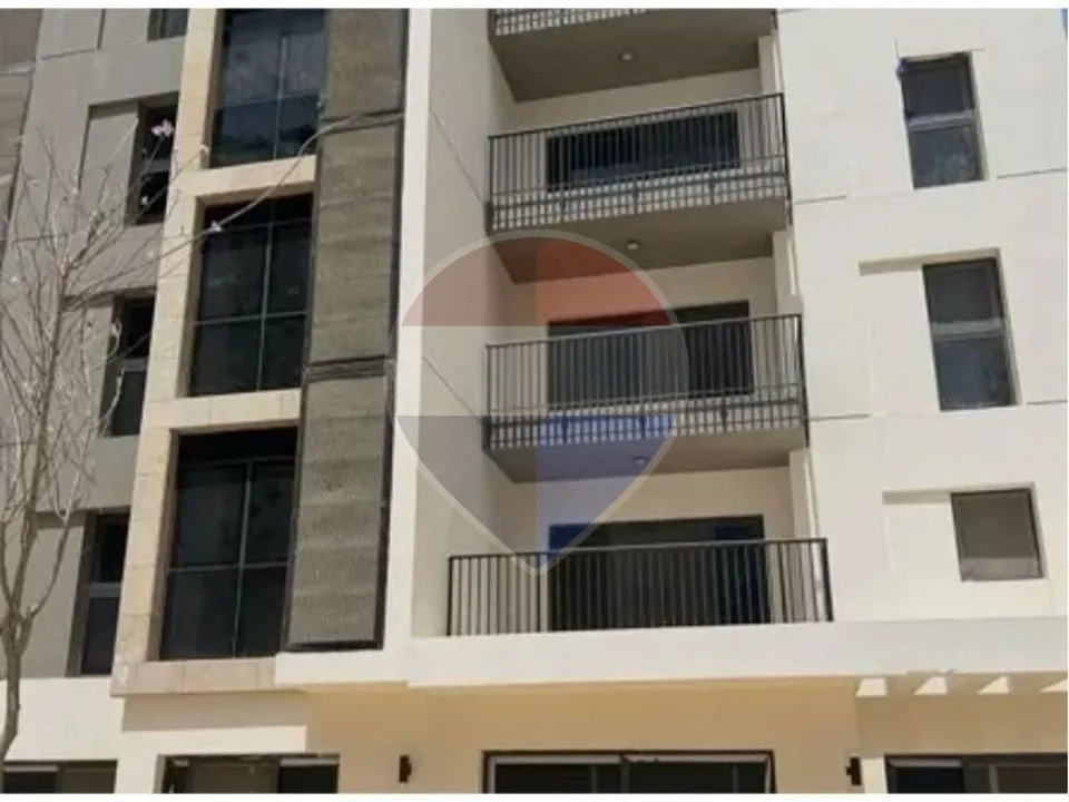 Apartment in a prime location and view -Zed Towers