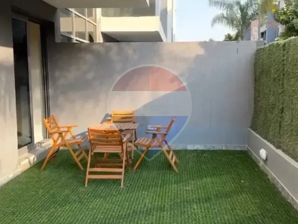 Finished garden apartment in Sun Capital
