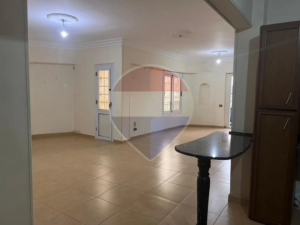 Prime Location Apartment In 7th District