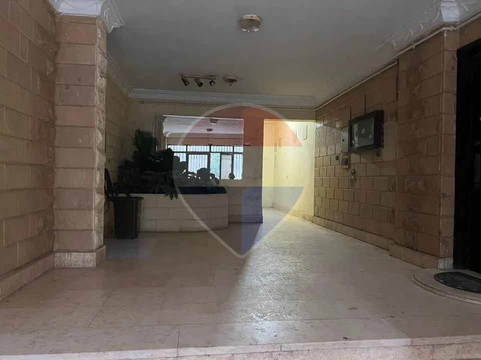 Prime Location Apartment In 7th District