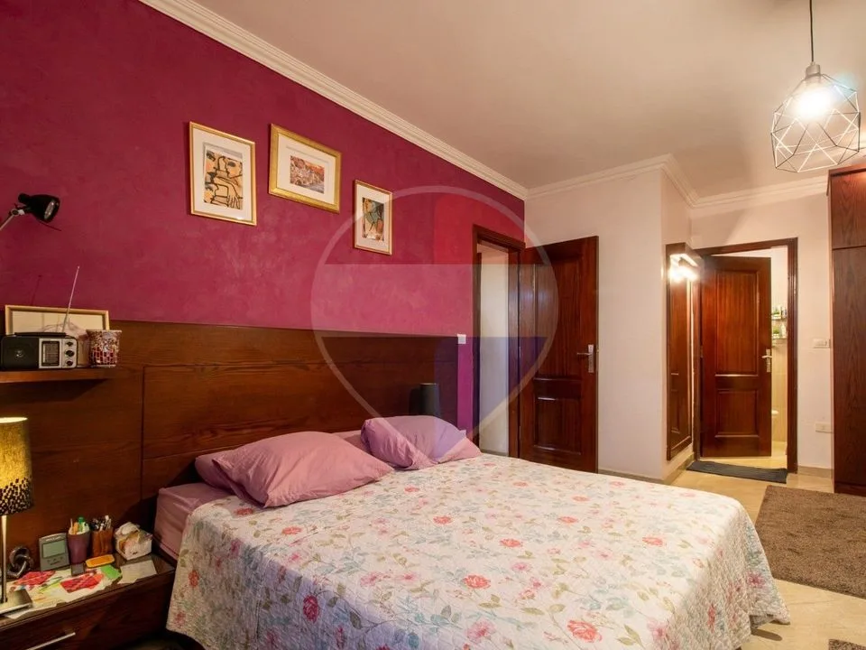 Super lux Apartment with roof terrace & view