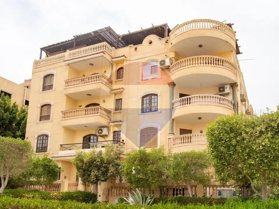 Super lux Apartment with roof terrace & view