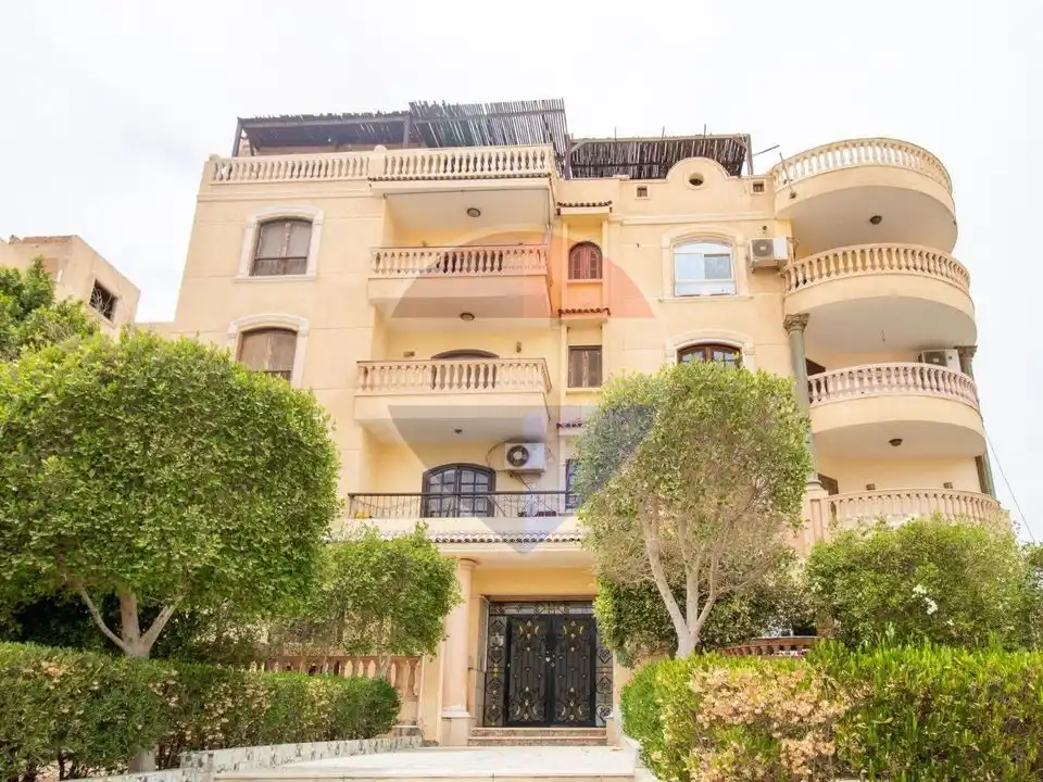 Super lux Apartment with roof terrace & view